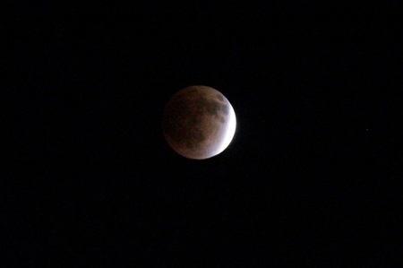 Red moon.jpg